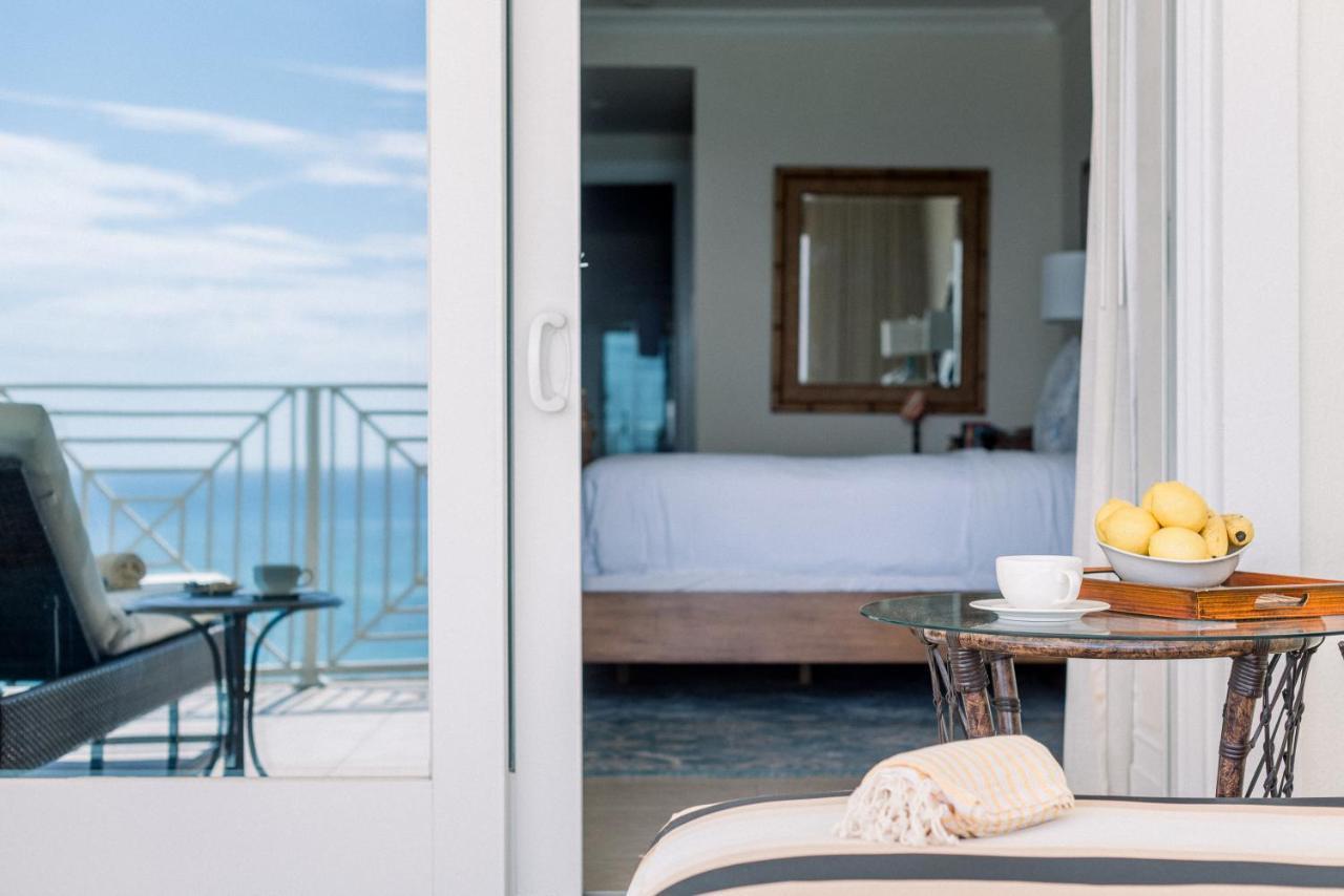 Caribbean Club Boutique Hotel, Grand Cayman Dog City 外观 照片